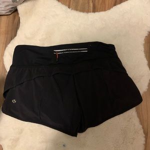 Lululemon shorts, size large